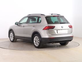 Volkswagen Tiguan - 2018