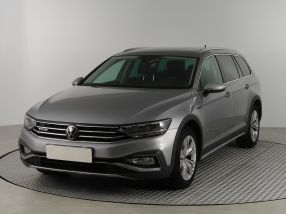 Volkswagen Passat - 2021
