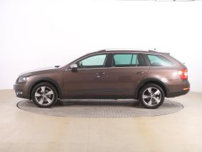 Škoda Octavia Scout - 2015