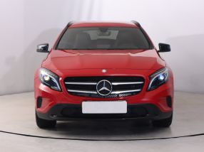 Mercedes - Benz GLA - 2016