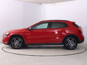 Mercedes - Benz GLA - 2016