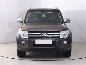 Mitsubishi Pajero - 2011
