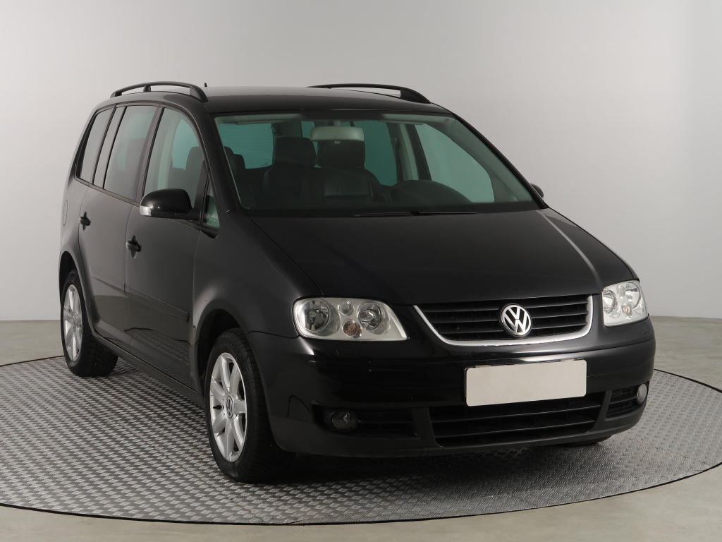 Volkswagen Touran, 2005