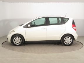 Mercedes-Benz A - 2010