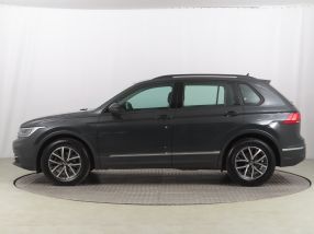 Volkswagen Tiguan - 2022