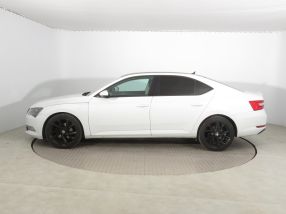 Škoda Superb - 2016