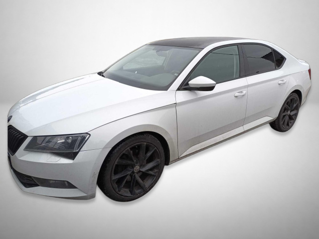 Škoda Superb 2016