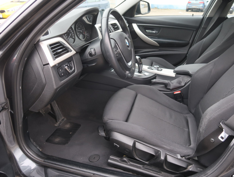 BMW 3, 2015