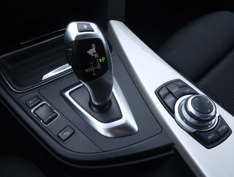 BMW 3, 2015