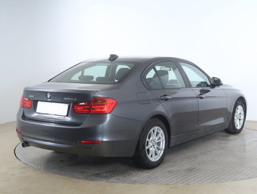 BMW 3, 2015