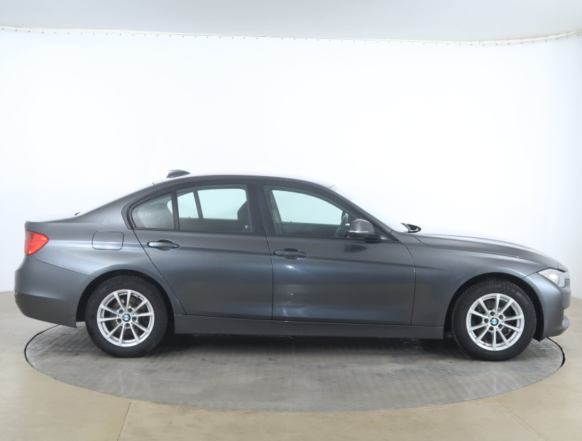 BMW 3, 2015
