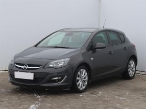 Opel Astra - 2013