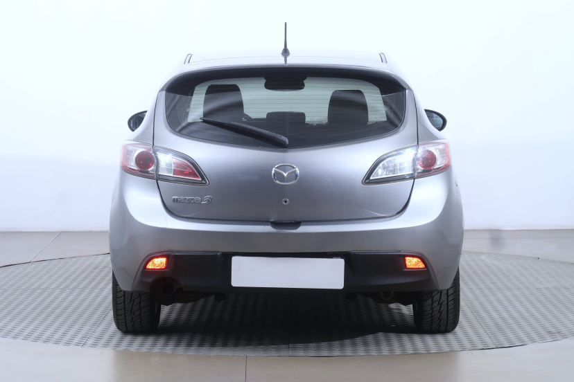 Mazda 3, 2010