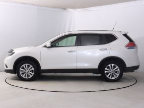 Nissan X-Trail - 2015