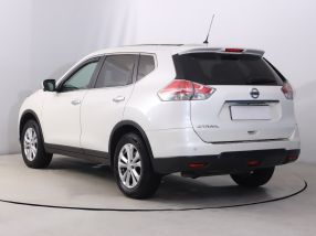 Nissan X-Trail - 2015