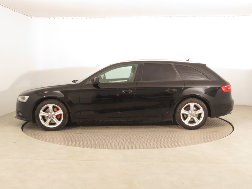 Audi A4, 2012