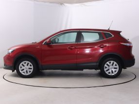 Nissan Qashqai - 2015