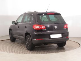 Volkswagen Tiguan - 2009
