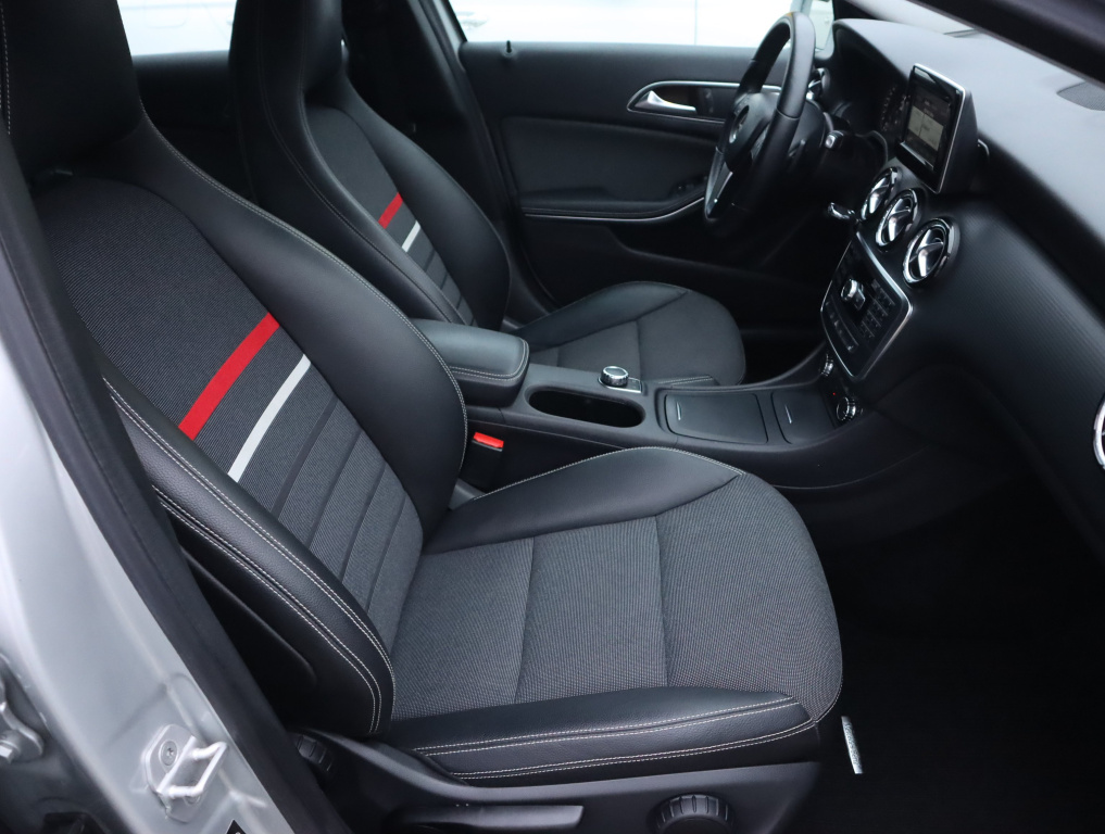 Mercedes-Benz A