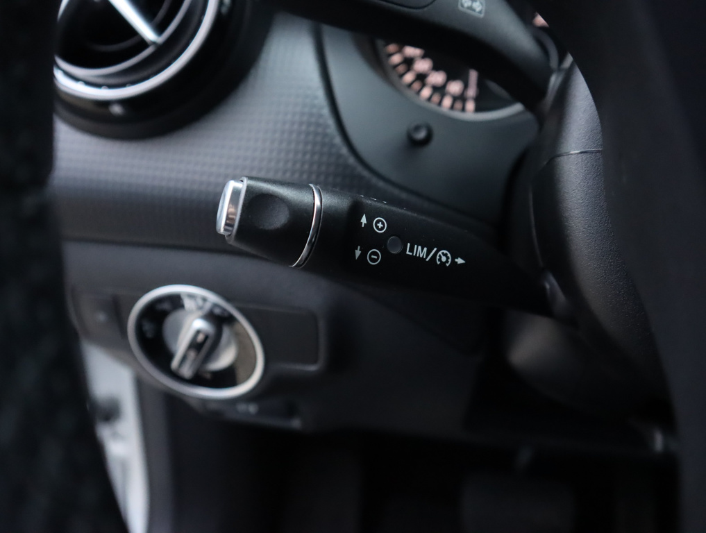 Mercedes-Benz A