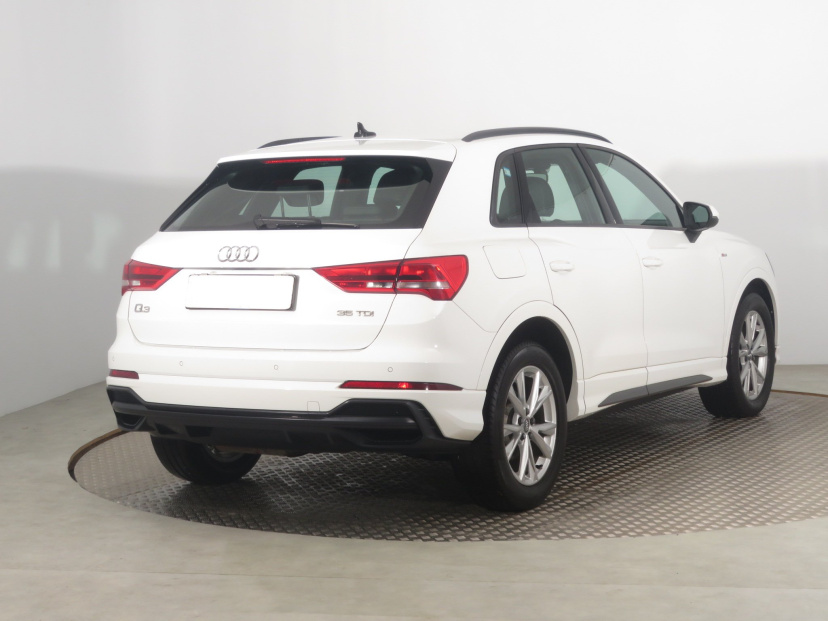 Audi Q3, 2020