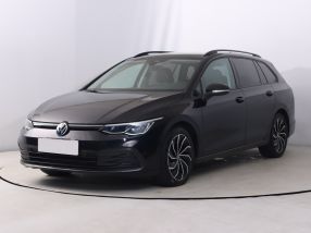 Volkswagen Golf - 2021