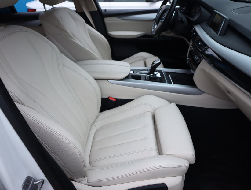 BMW X5, 2016