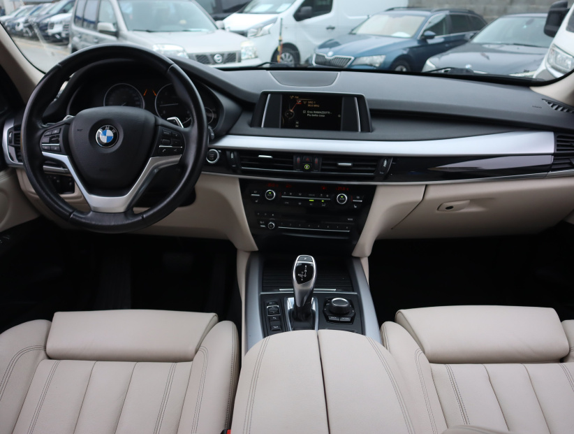 BMW X5, 2016