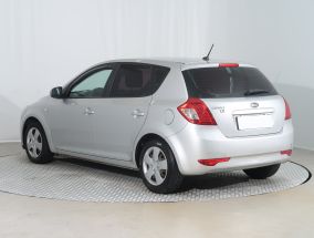 Kia Ceed - 2010