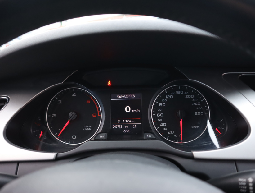 Audi A4, 2011