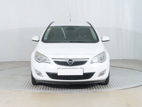 Opel Astra - 2011