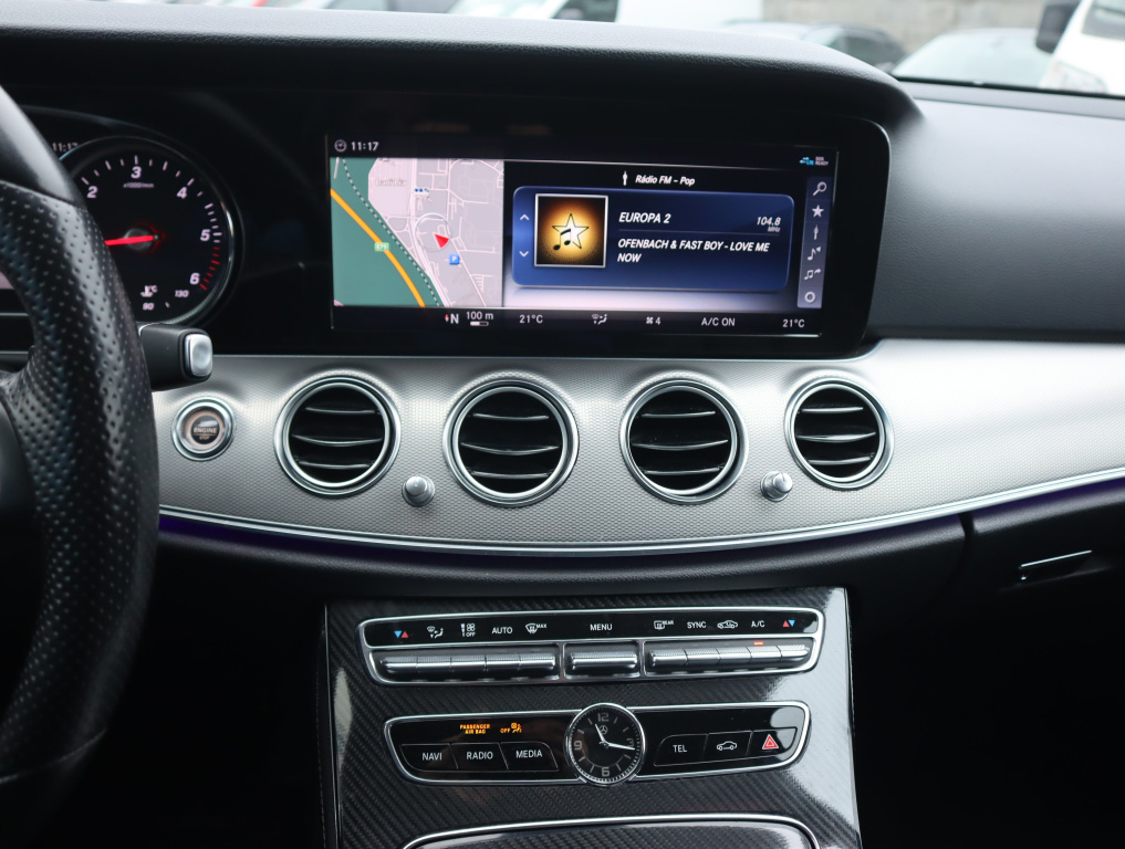 Mercedes-Benz E