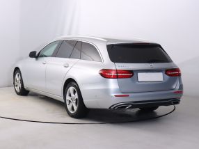 Mercedes - Benz E - 2017