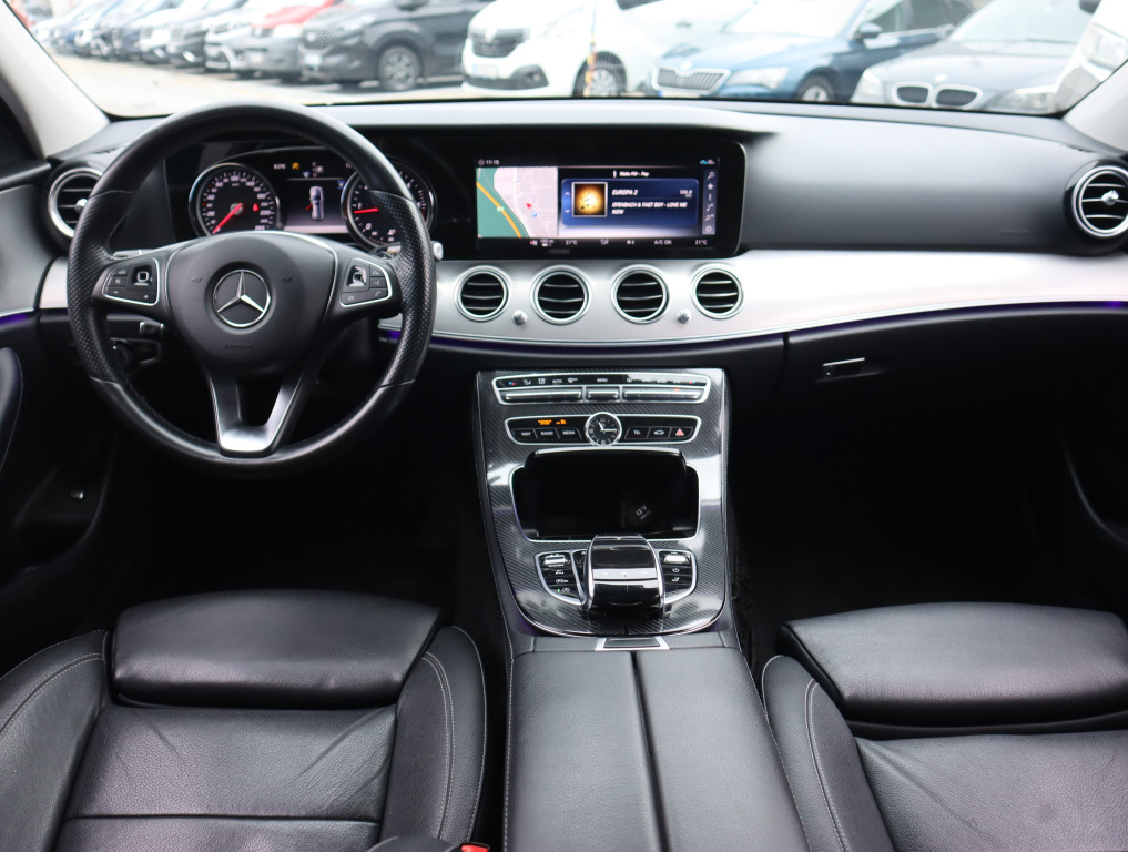Mercedes-Benz E