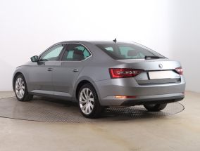 Škoda Superb - 2016