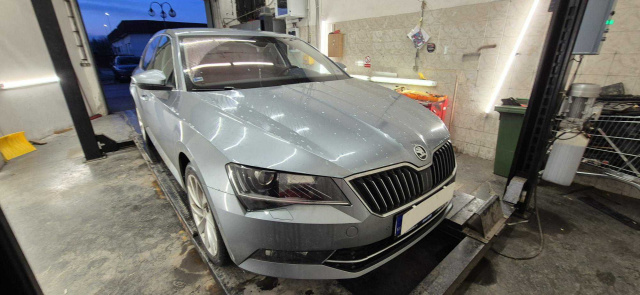 Škoda Superb 2016