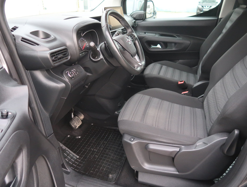Opel Combo, 2020