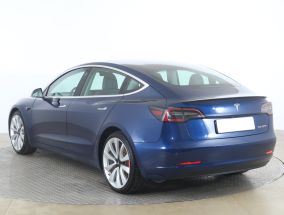 Tesla Model 3 - 2019