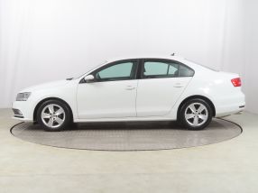 Volkswagen Jetta - 2015