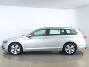 Volkswagen Passat - 2021