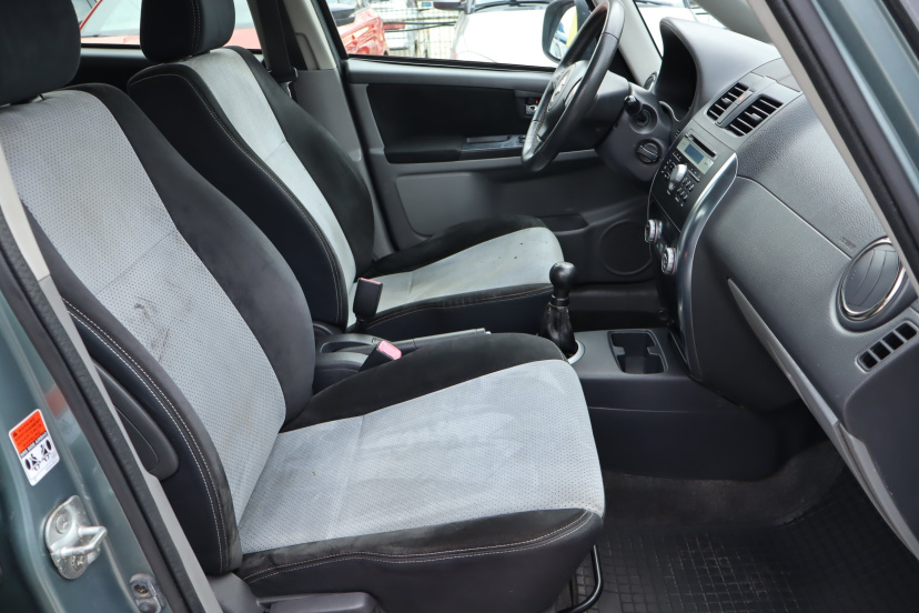 Suzuki SX4, 2010