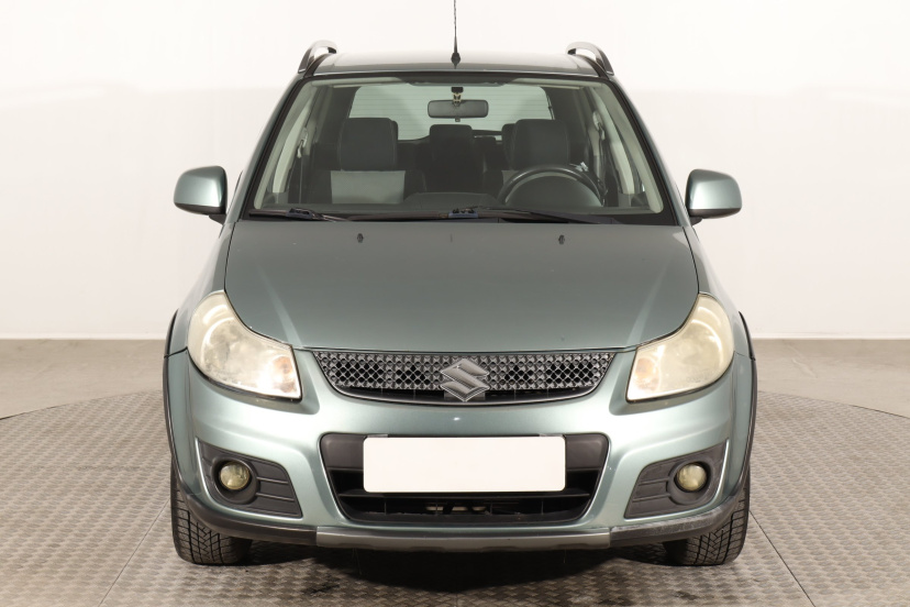 Suzuki SX4, 2010