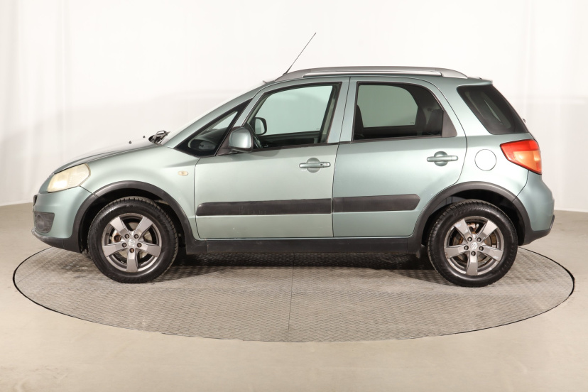 Suzuki SX4, 2010