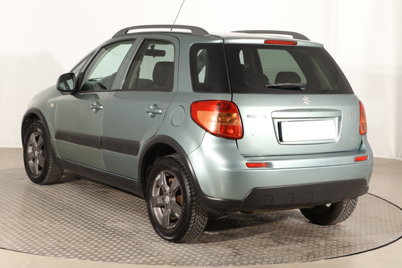 Suzuki SX4, 2010