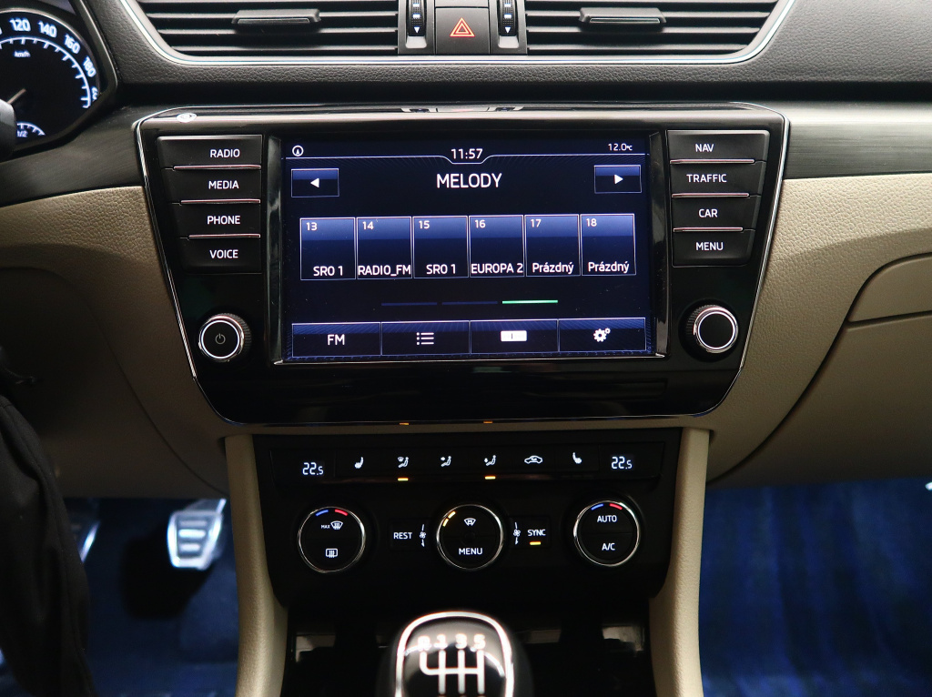 Škoda Superb