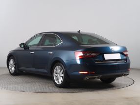 Škoda Superb - 2015