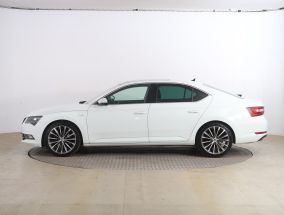 Škoda Superb - 2017
