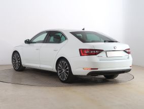Škoda Superb - 2017