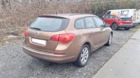 Opel Astra - 2015