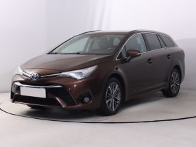 Toyota Avensis - 2015